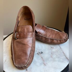 Clark Leather loafers. Mens size 10